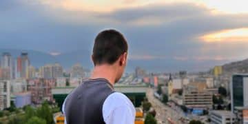 Supera el Miedo al Fracaso: Resiliencia para Emprendedores MX - Cover Image