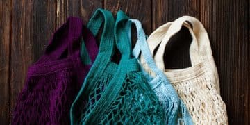 Transforma tus camisetas viejas en bolsas reutilizables y reduce el plástico - Cover Image