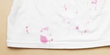 La Guía Definitiva: Elimina Manchas Difíciles de tu Ropa Blanca con 3 Ingredientes - Cover Image