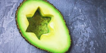 El truco definitivo para evitar que tus aguacates se oxiden: ¡Frescura por días! - Cover Image